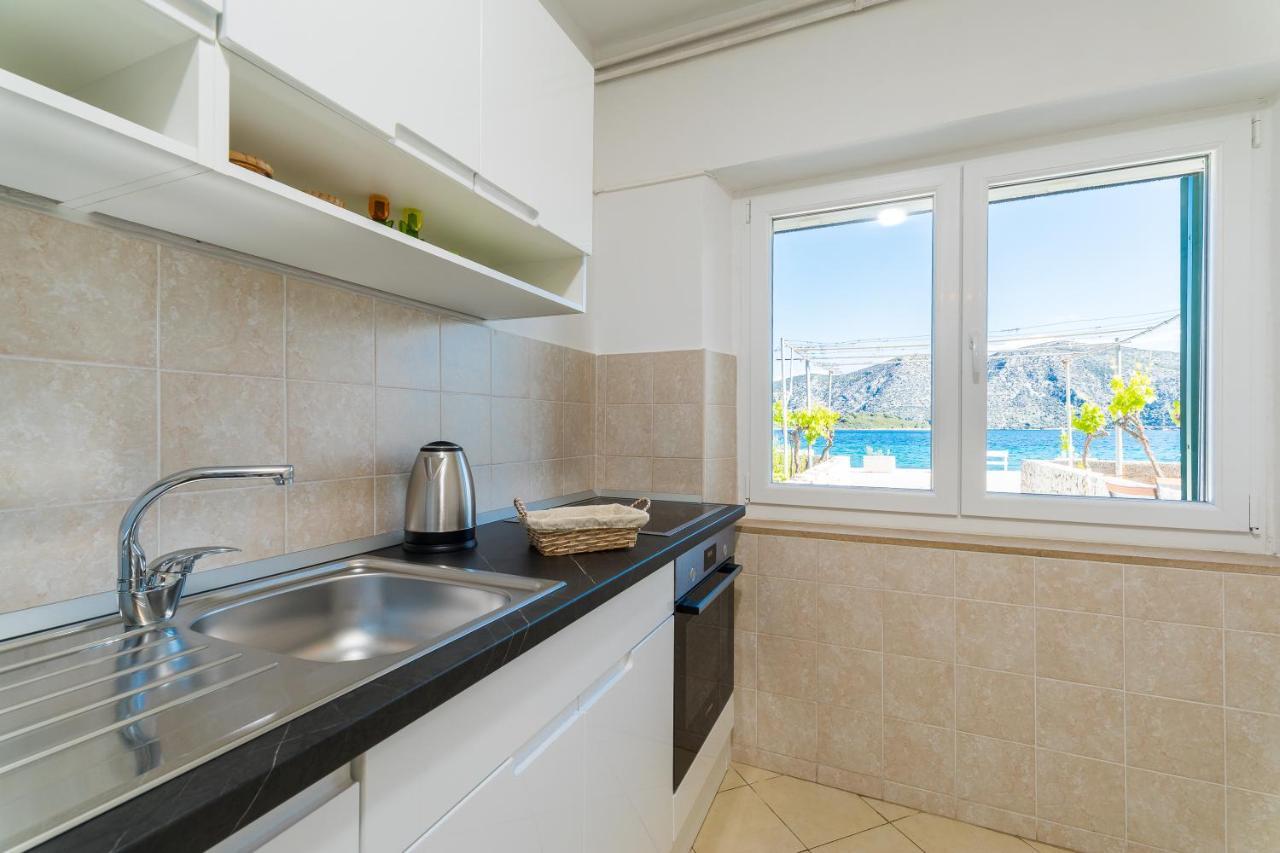 Apartment Kneže Račišće Exteriér fotografie